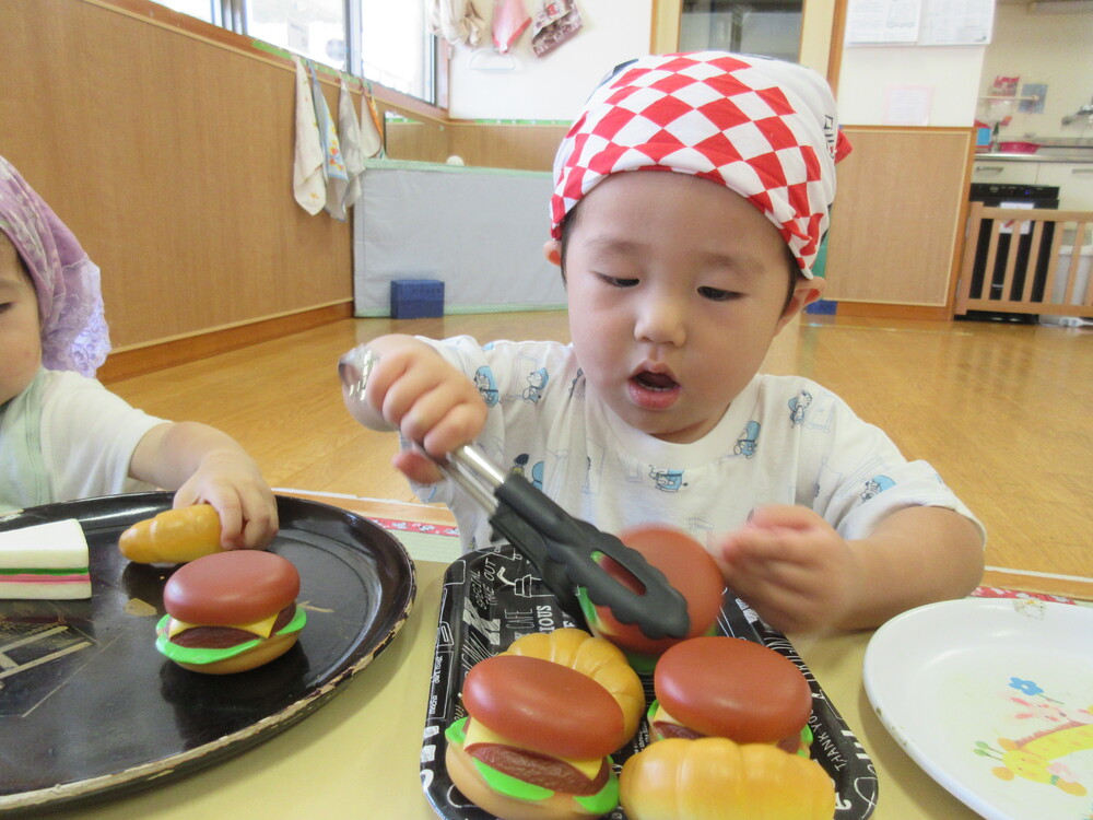 パン屋さんごっこ