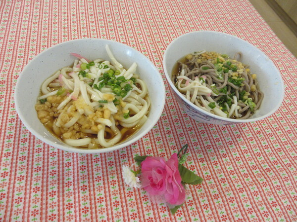 冷やしうどん　冷やしそば