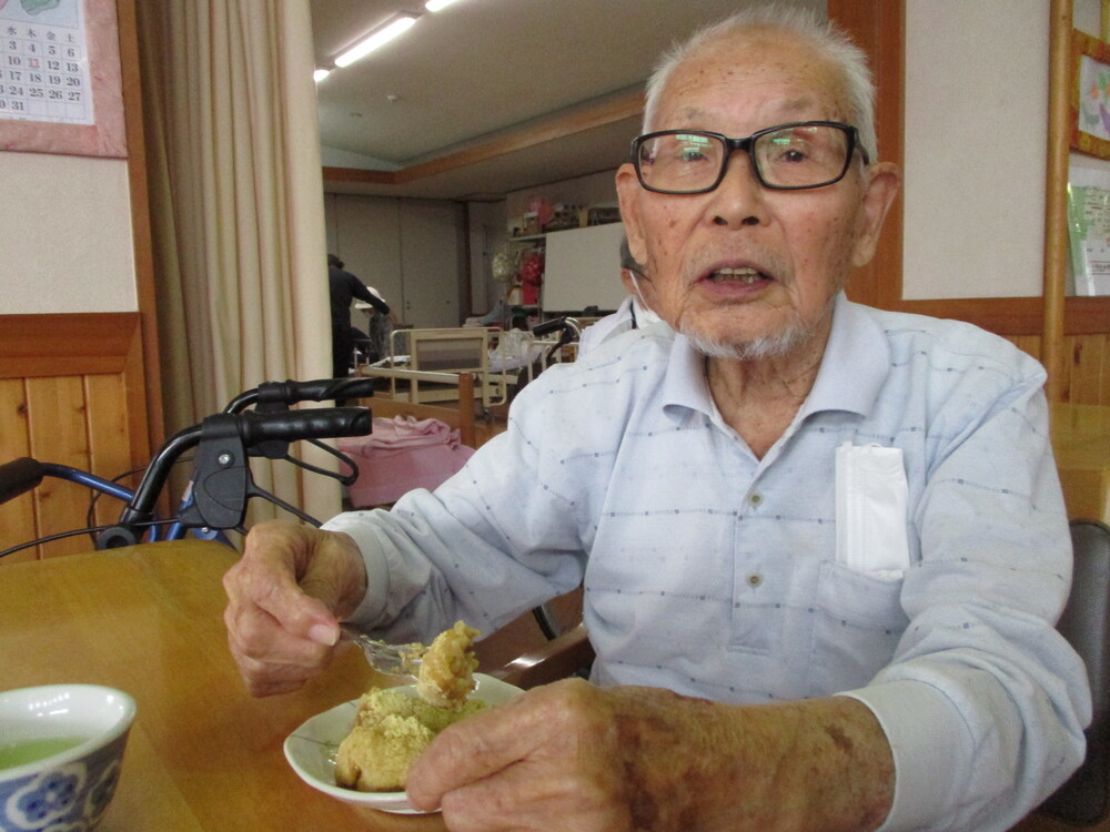 食べられる様子1