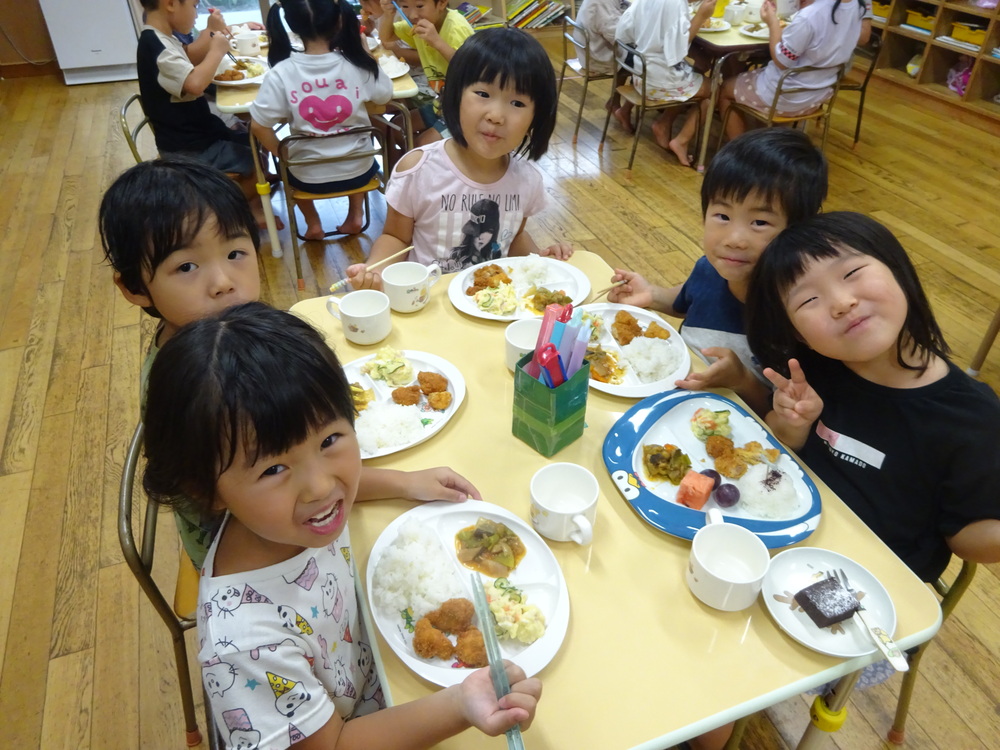 給食