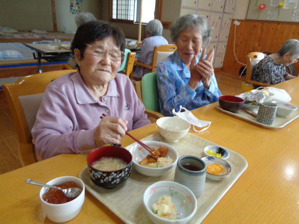 昼食