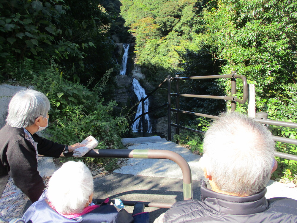 岩瀧寺の滝