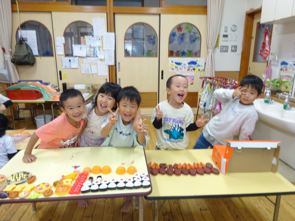 お肉、おにぎり屋さん