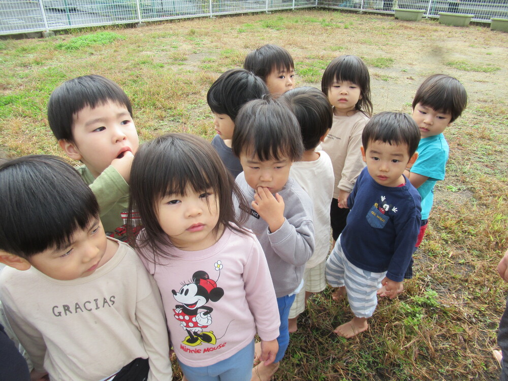 避難訓練をしている