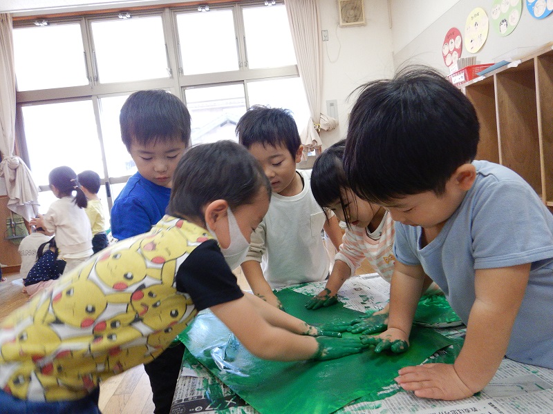 製作をする様子