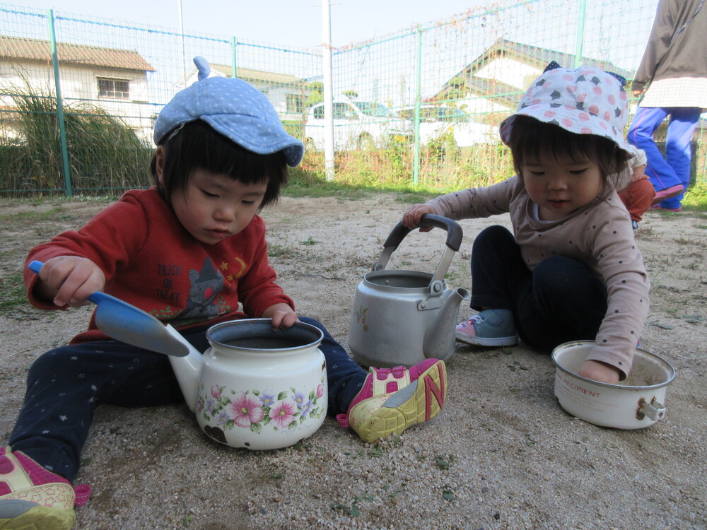 おままごとをする