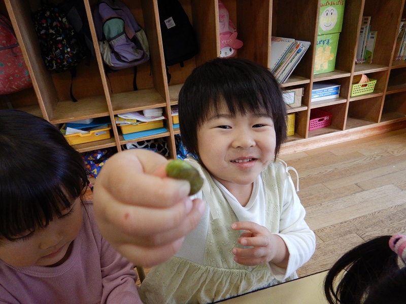 お弁当ごっこの様子