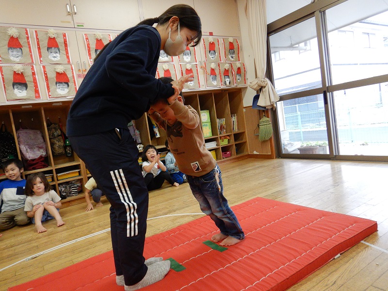 手押し相撲