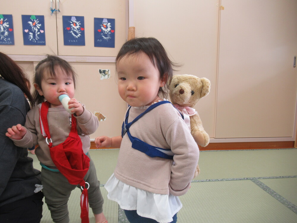クマをおんぶをする