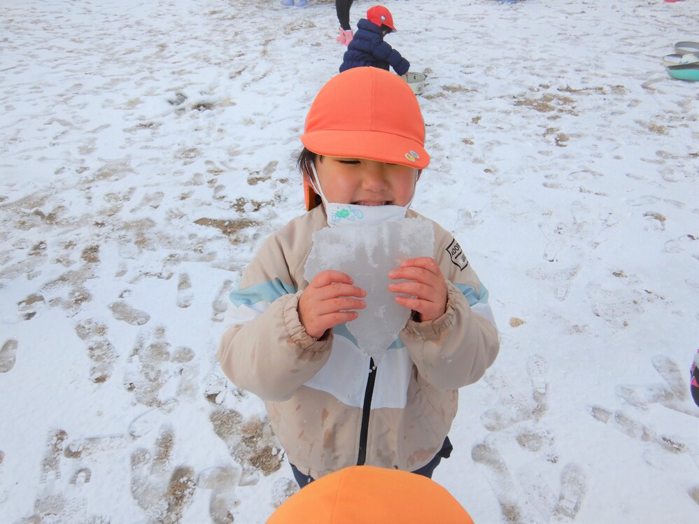 雪遊び