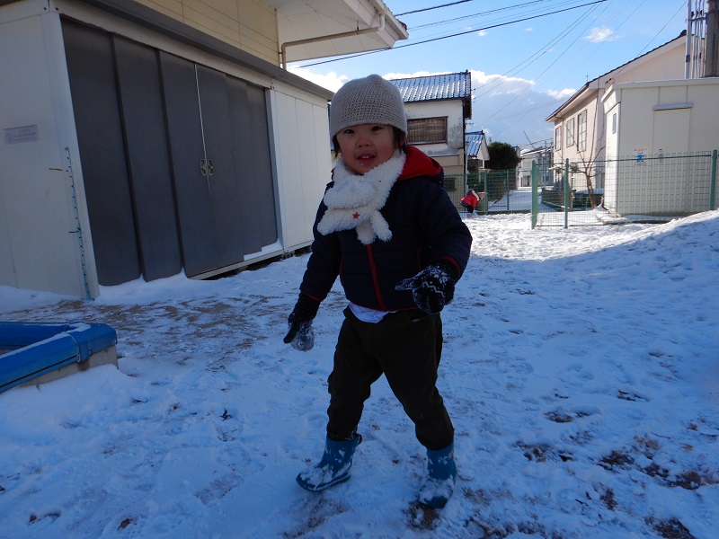 雪遊びの様子 