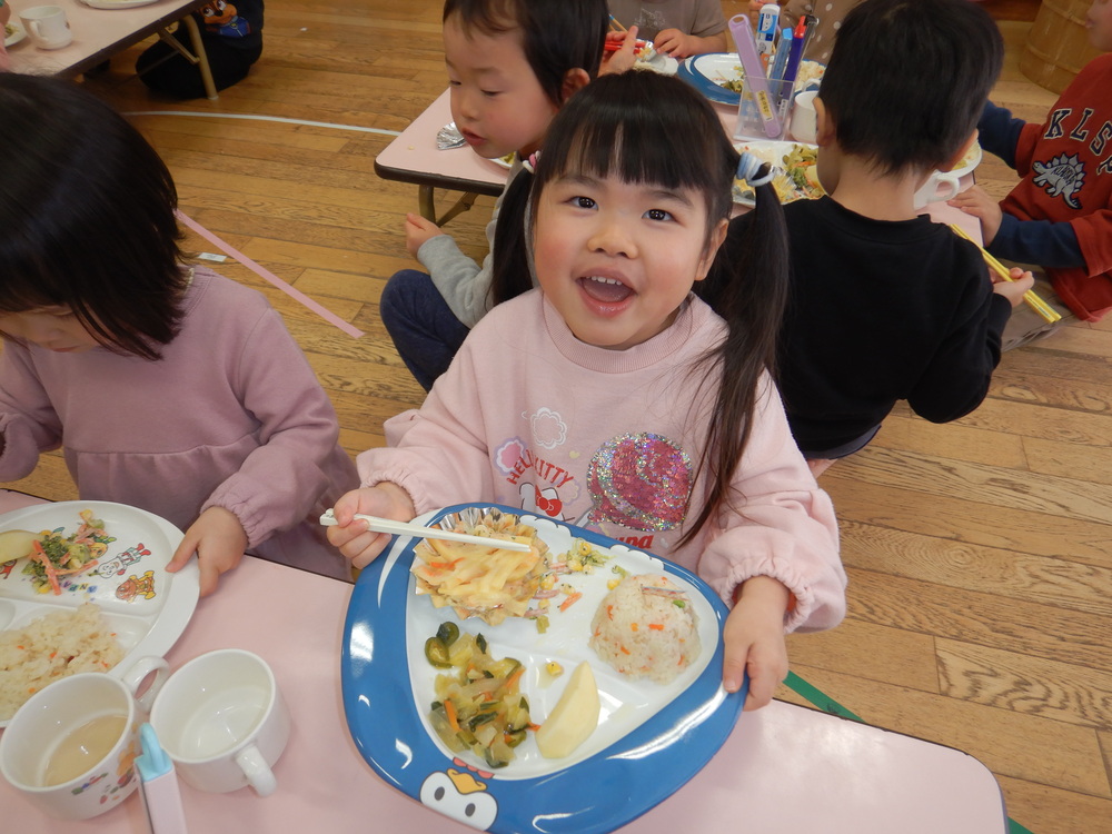 給食　子ども　誕生プレート