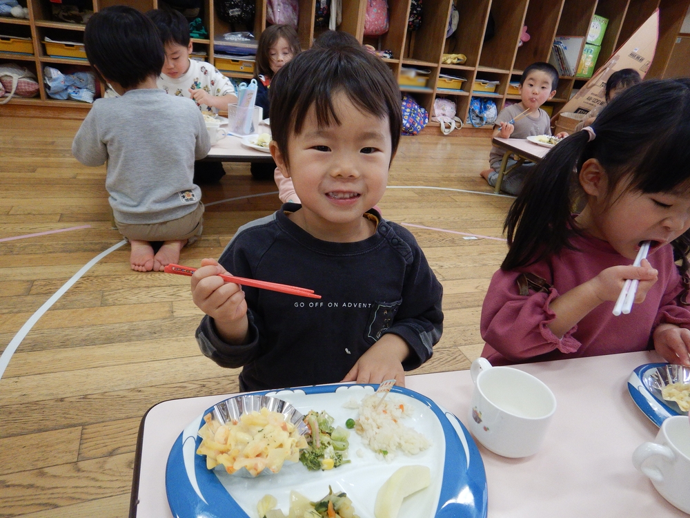 給食　子ども　誕生プレート 
