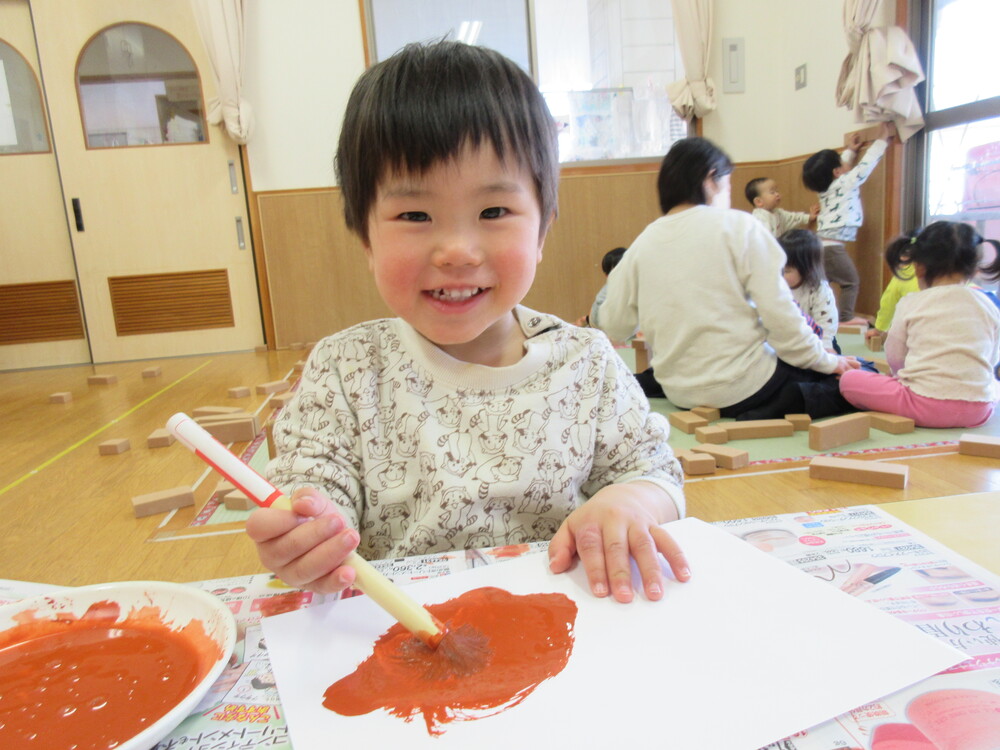 絵の具を塗る