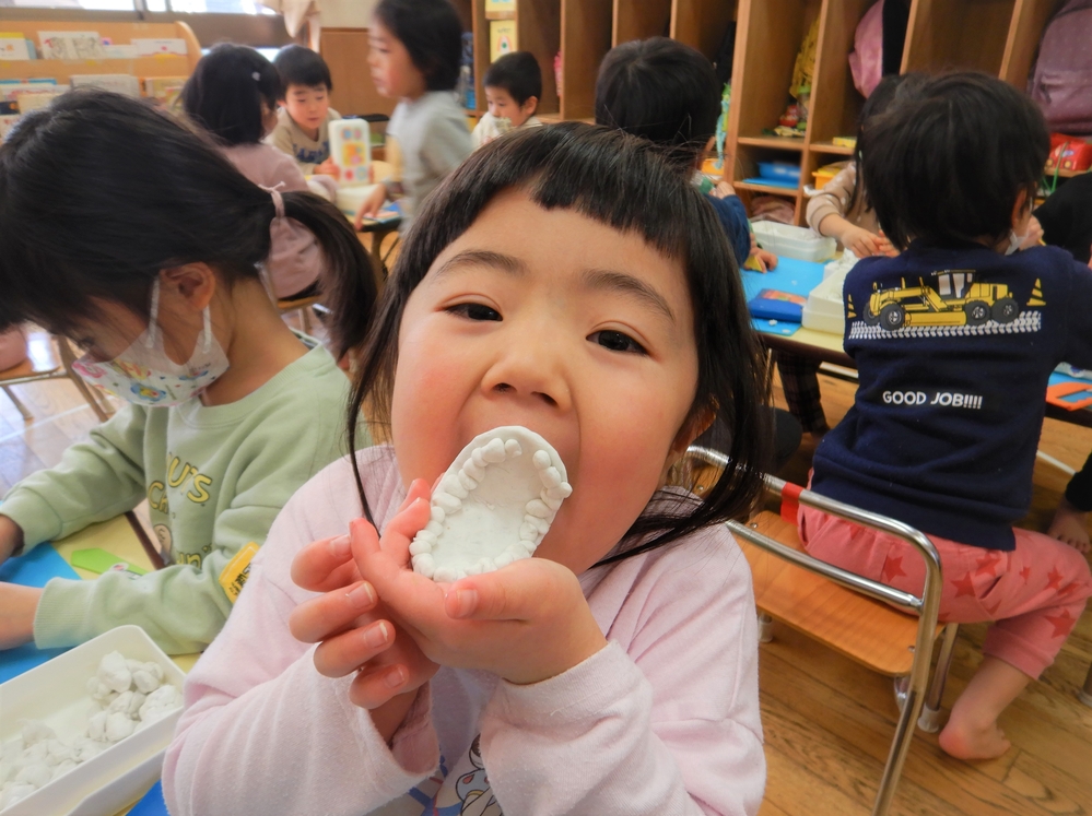 ばす組　粘土あそび