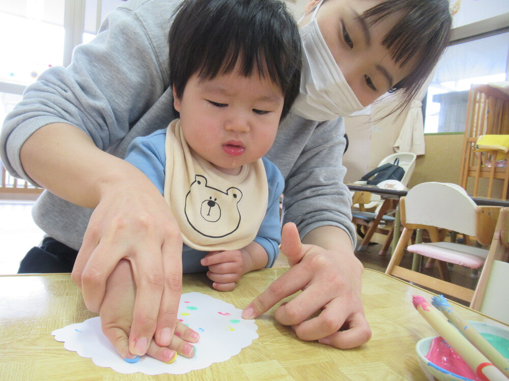 男の子がちょんちょんする２