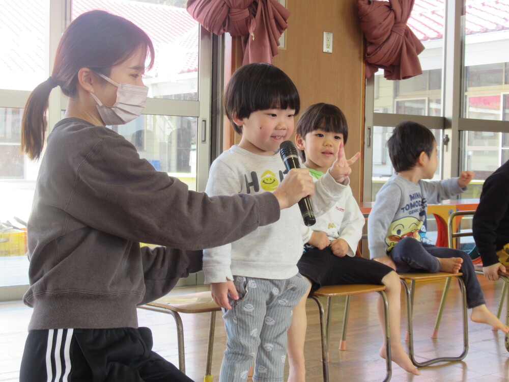 誕生会に参加する
