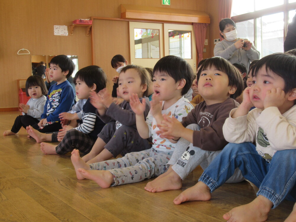 誕生会に参加する