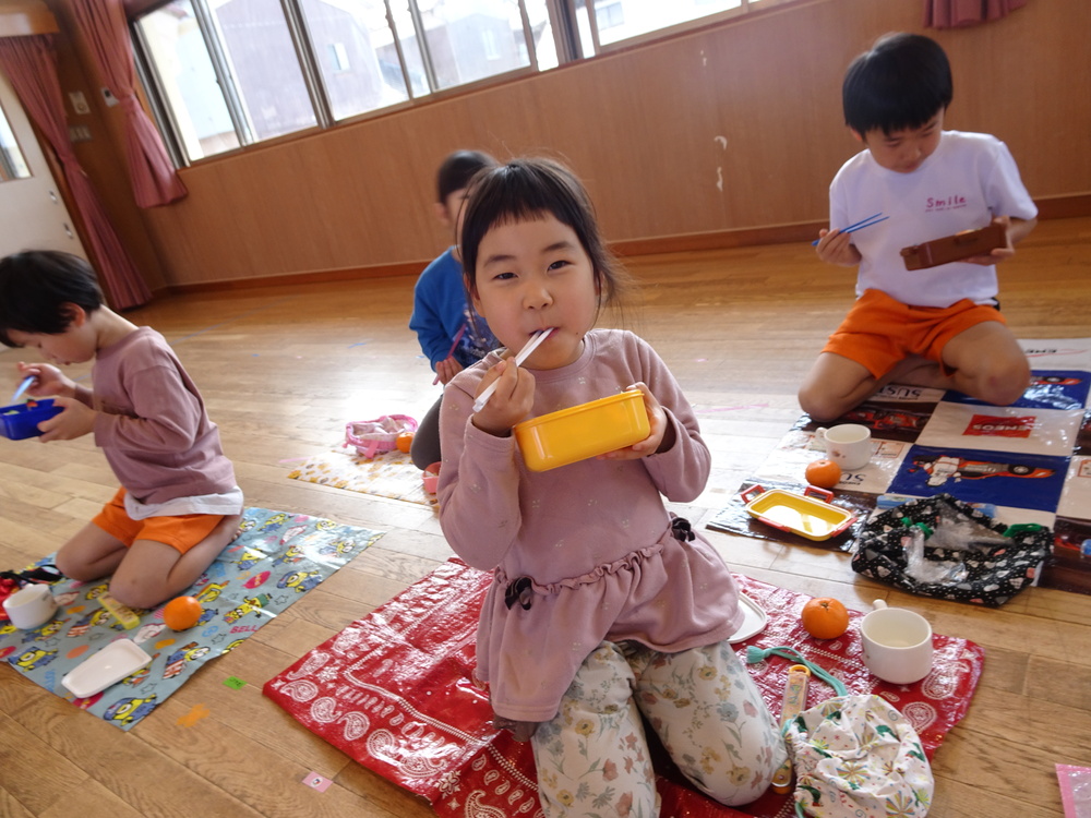 お弁当ごっこ