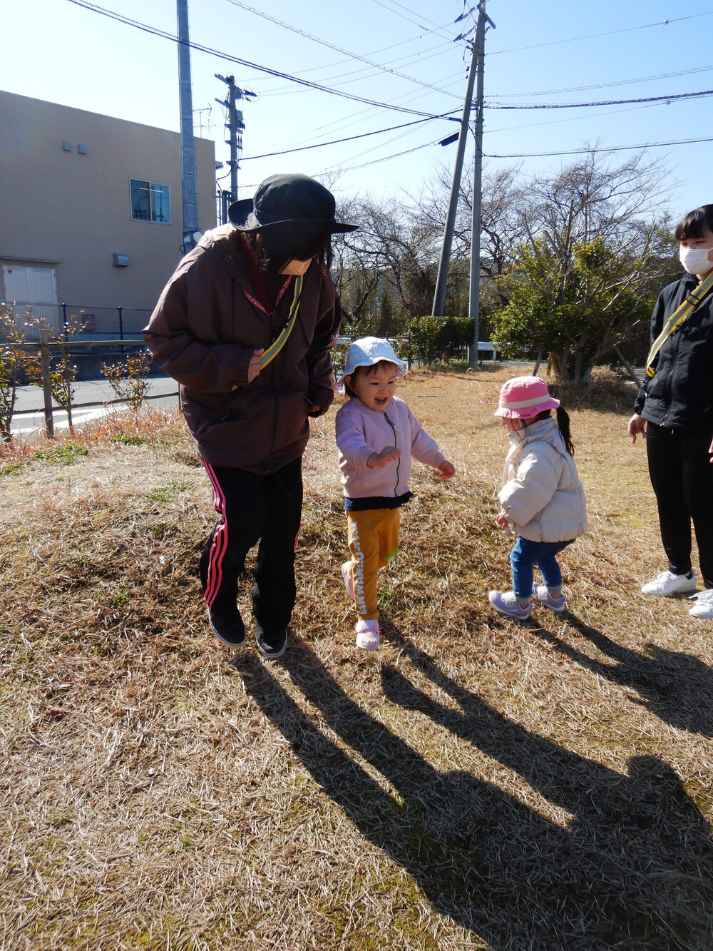 坂から駆け降りる