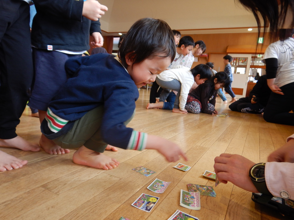 相愛保育園　ばす組　絵画教室 