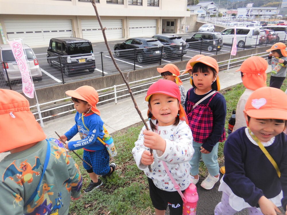 ばす組　三瓶川沿い　あるけあるけ散歩 