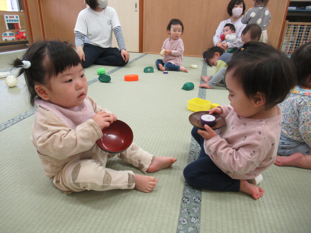 ピクニックをする２