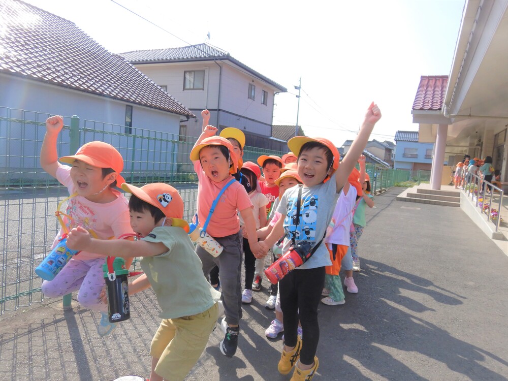 ばす組 市民公園 お散歩の様子