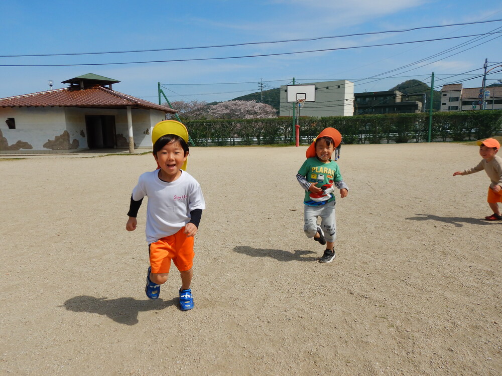 鬼ごっこ