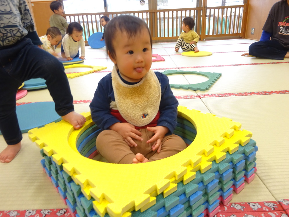 プラポイントのお風呂に入っている男の子