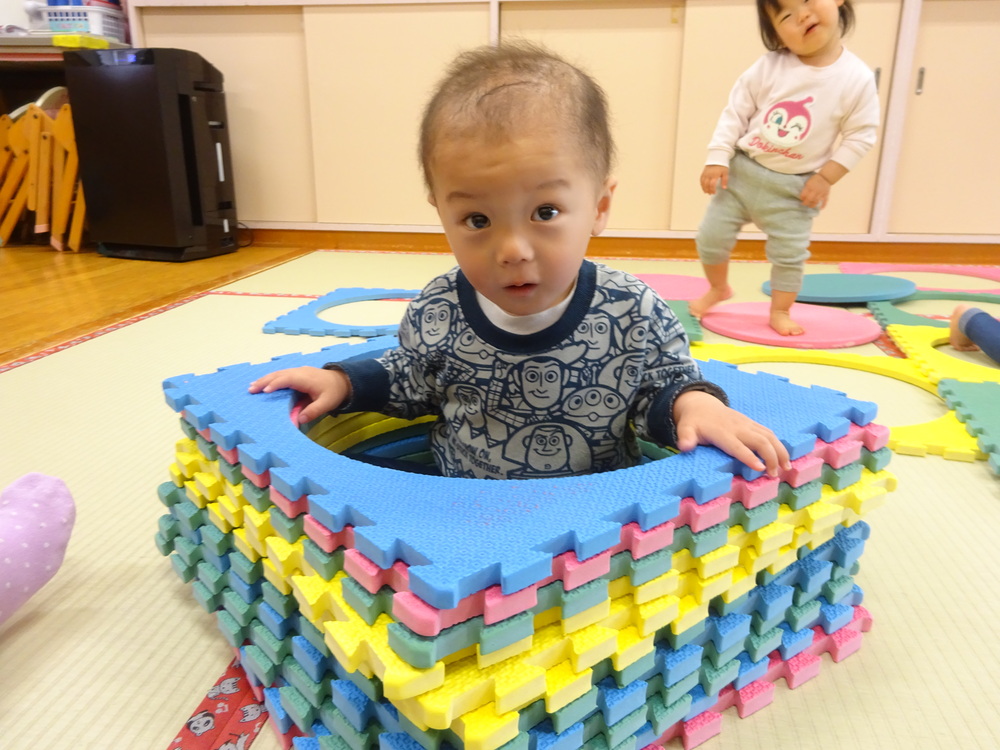 プラポイントのお風呂に入っている男の子