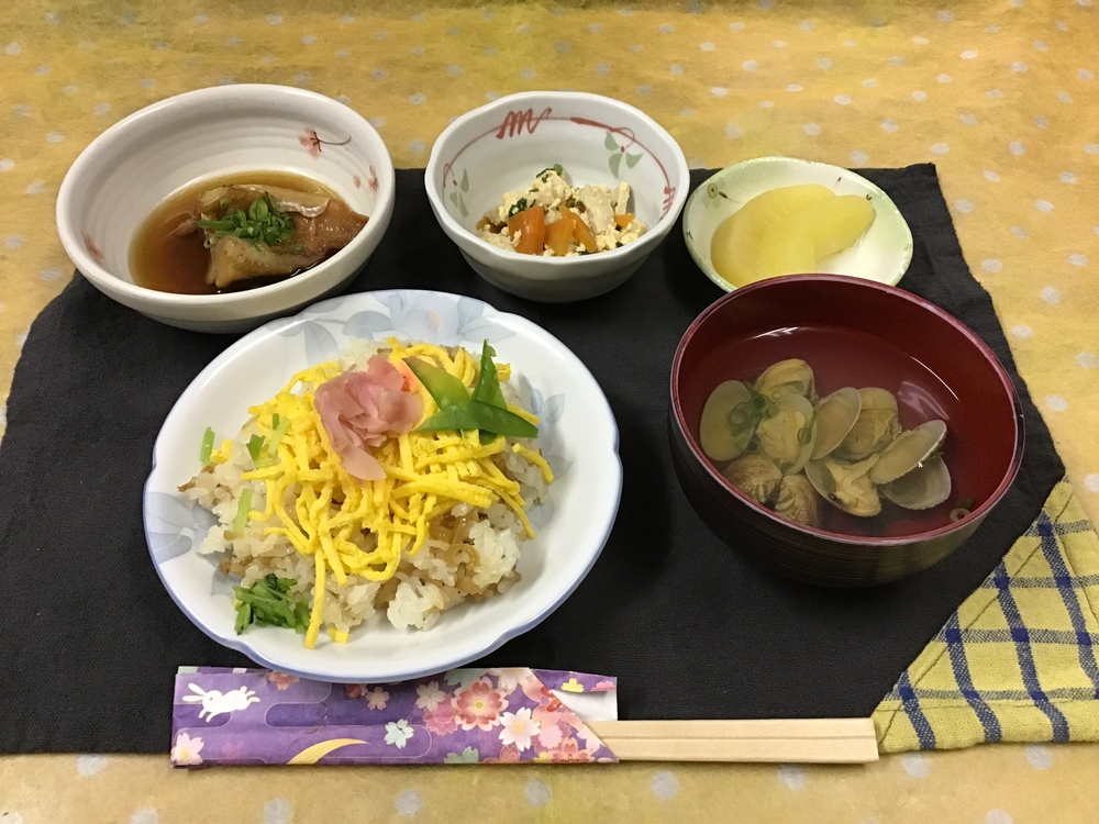 昼食