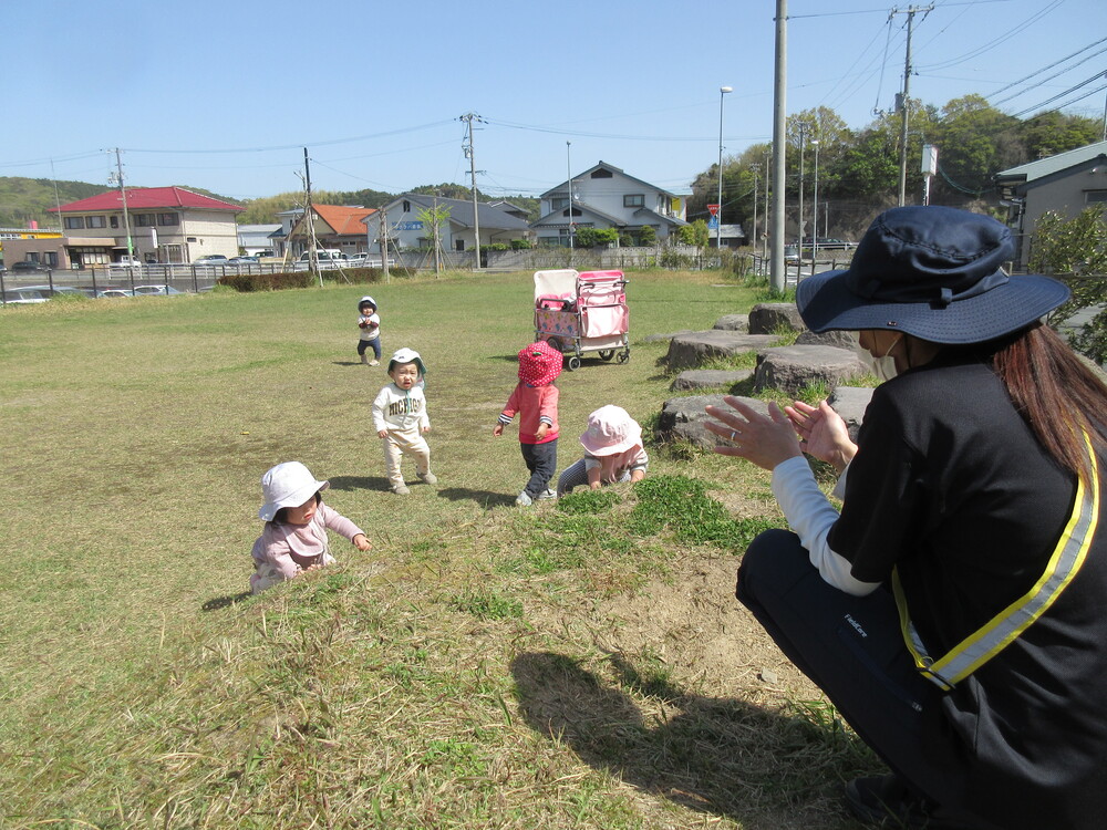 散歩 警察署横広場