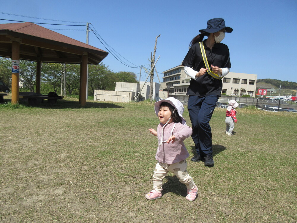 散歩 警察署横広場