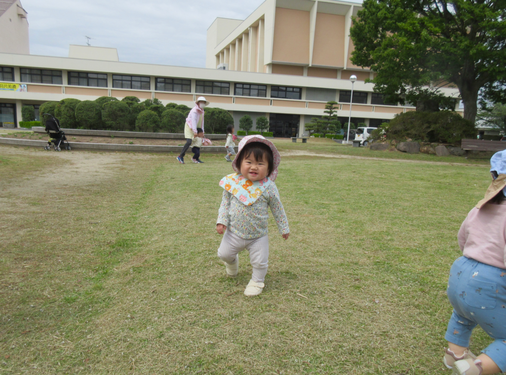 お散歩の様子