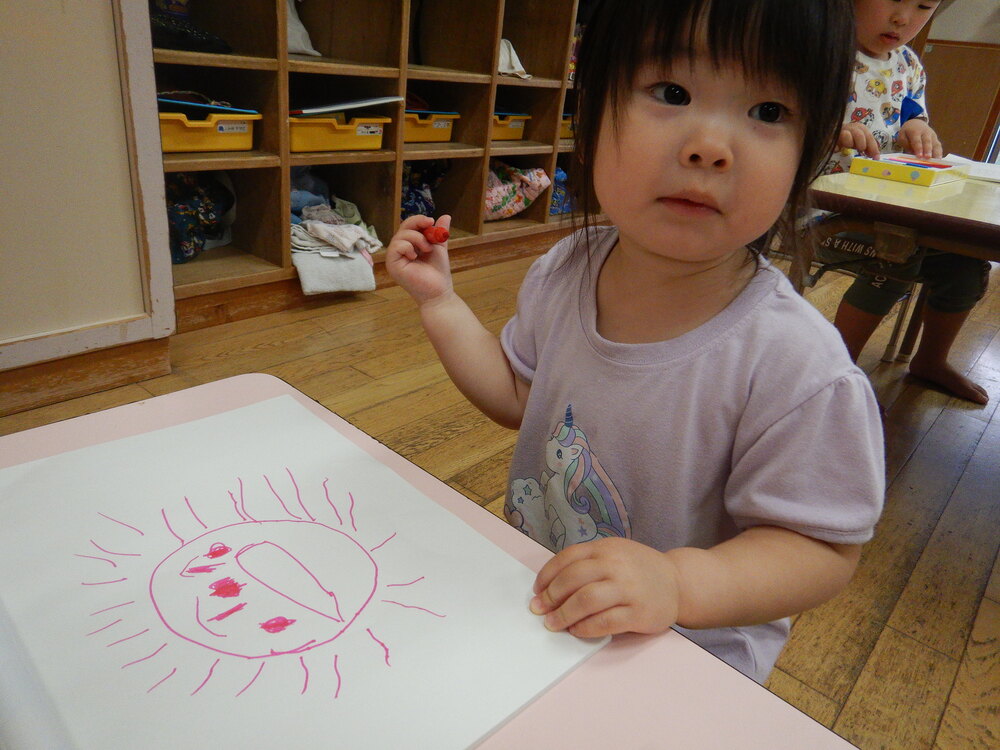 お絵描きをする