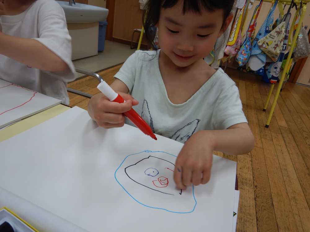 お絵描きをする