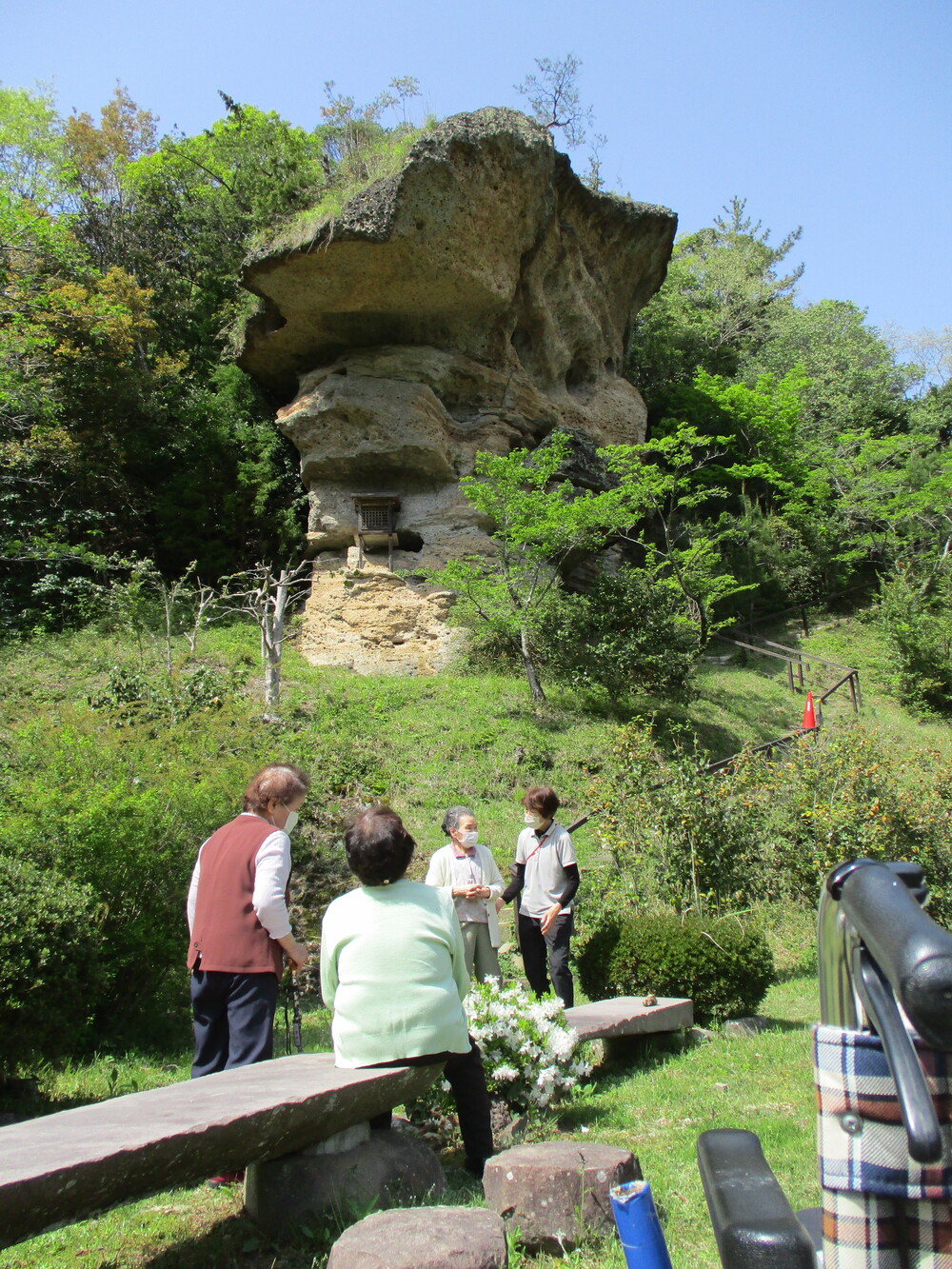 鬼岩