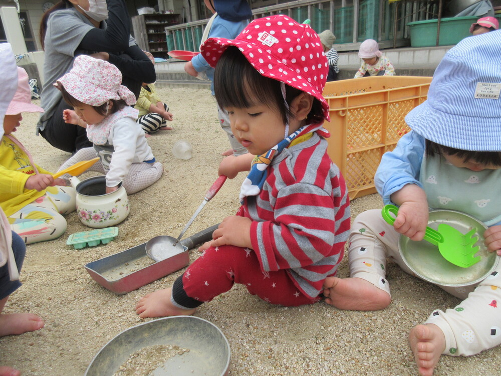 園庭遊びの様子