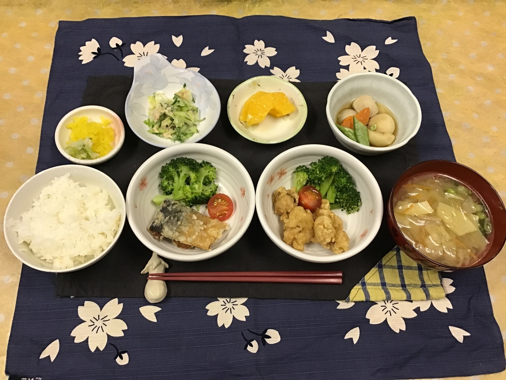 昼食