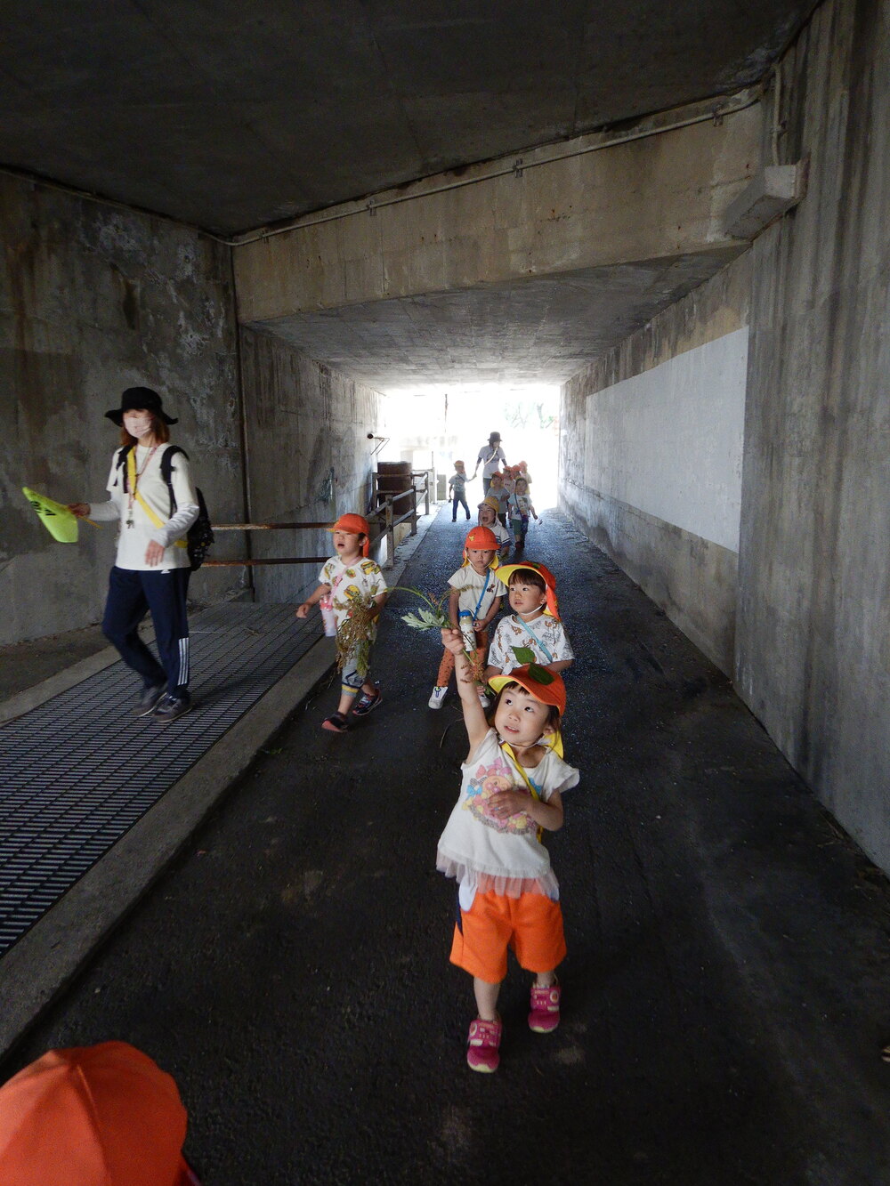 トンネル