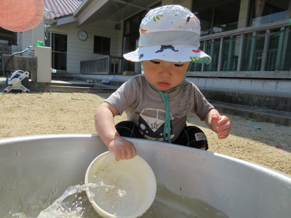 園庭あそびの様子