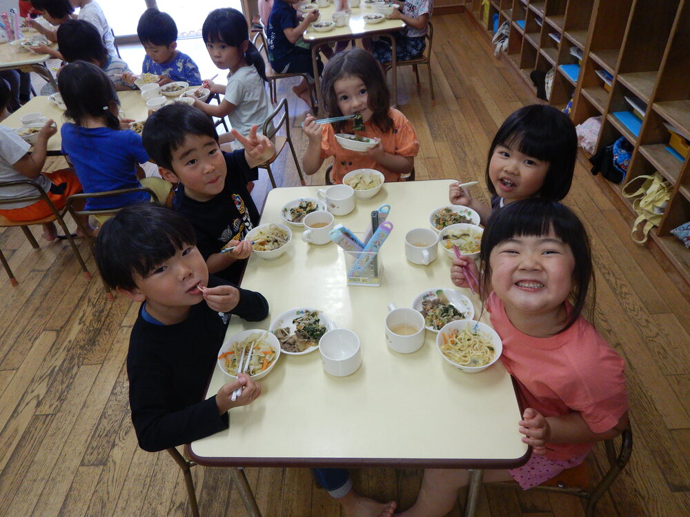 食べている様子２