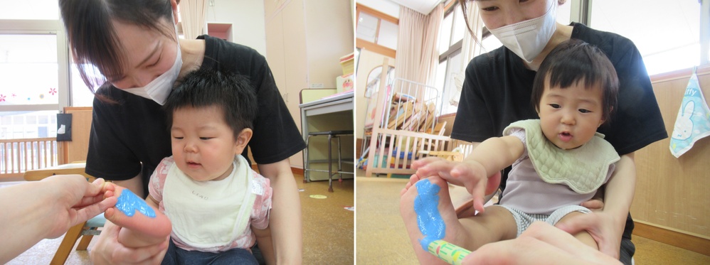 自分の足を観察する子どもたち