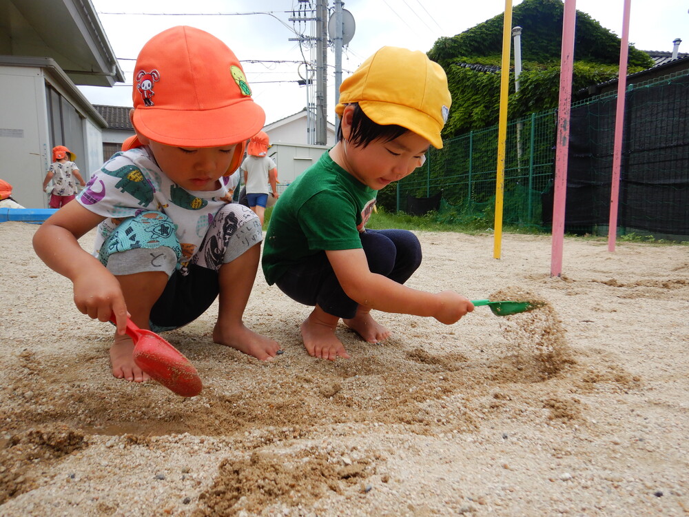 泥んこ遊び