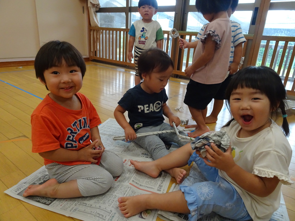 新聞紙遊び (5)