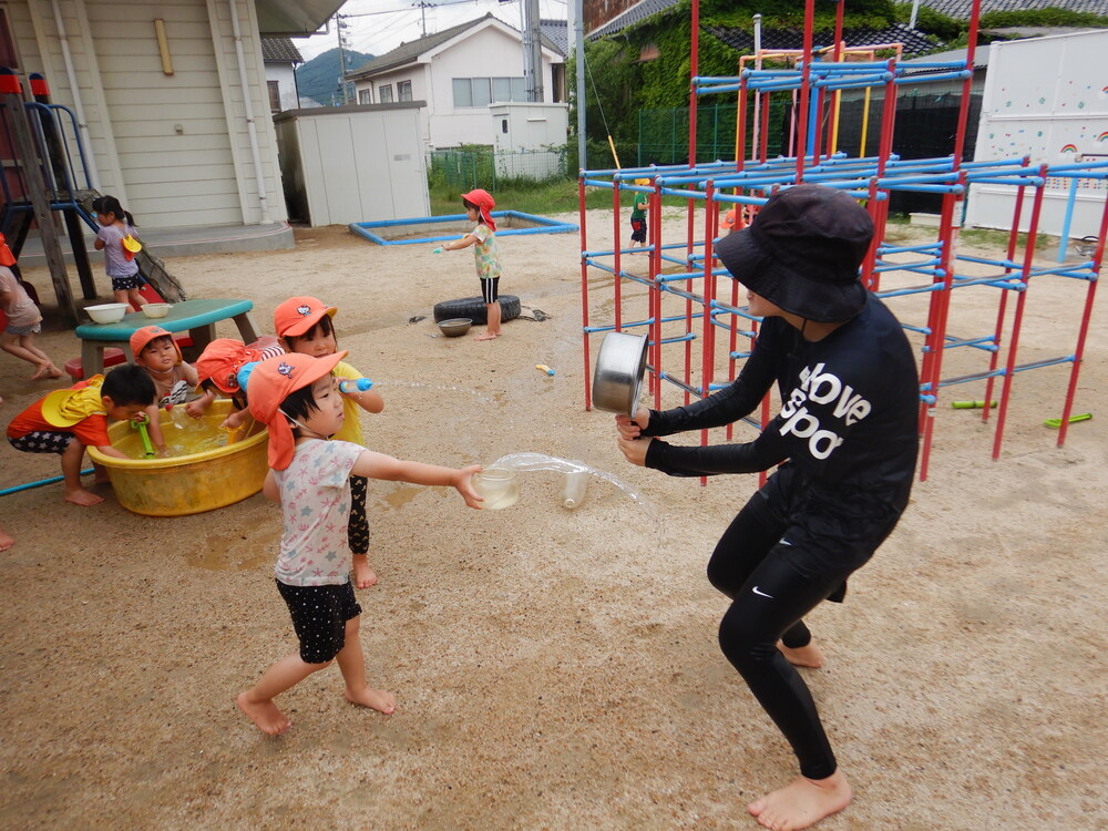 水遊び