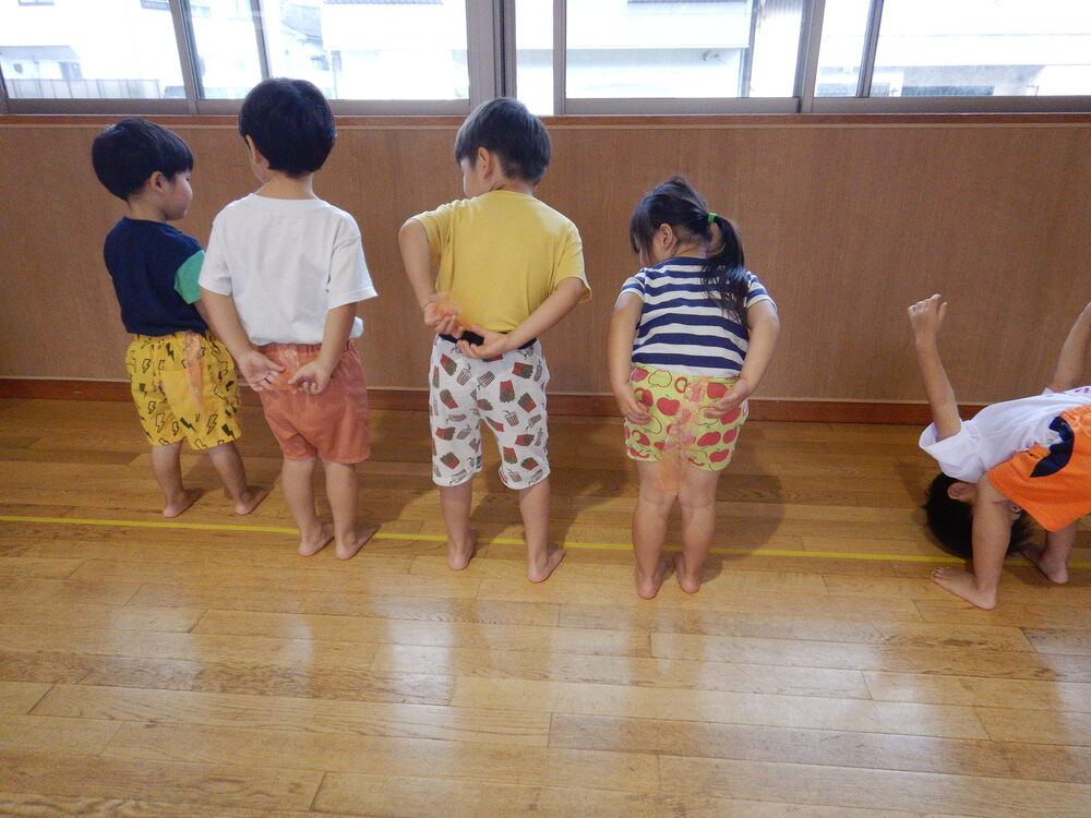 すずらんテープを付ける