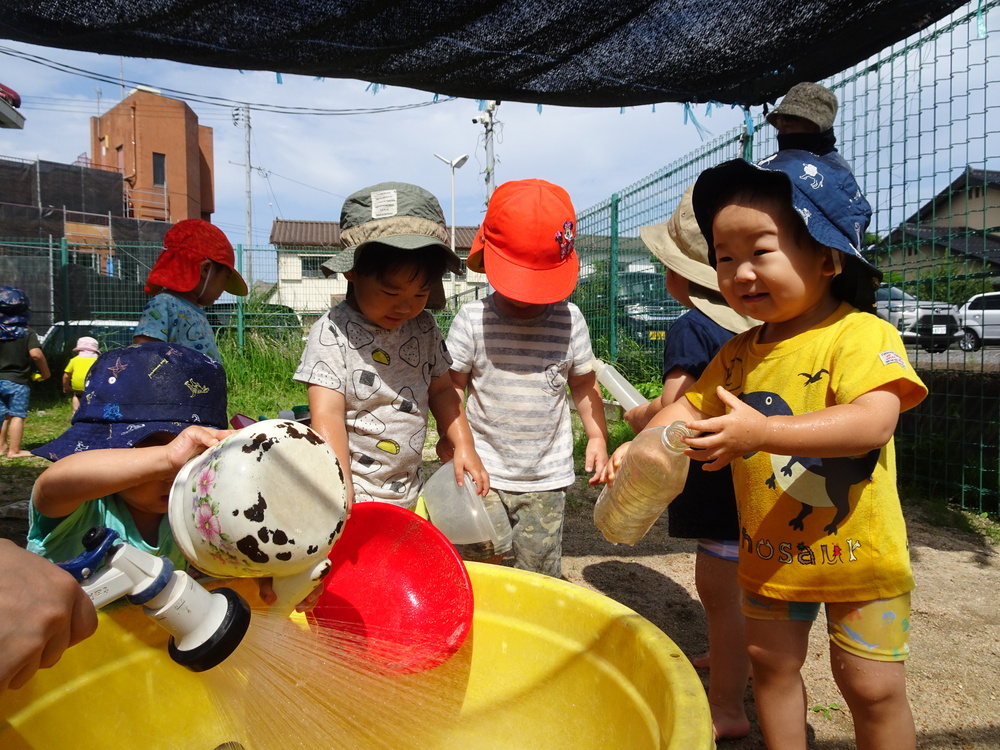 泥んこ遊び (2)