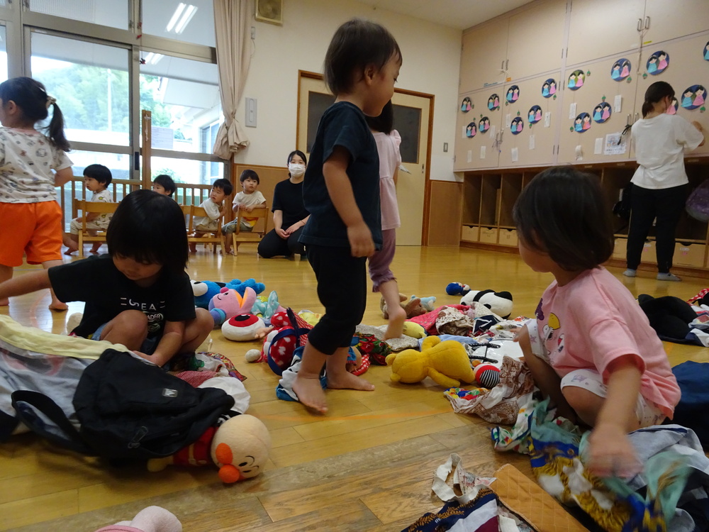 きんぎょがにげた (5)
